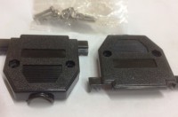CAPA PLASTICA /CONECTOR DB 25 SAIDA LATERAL - KONO